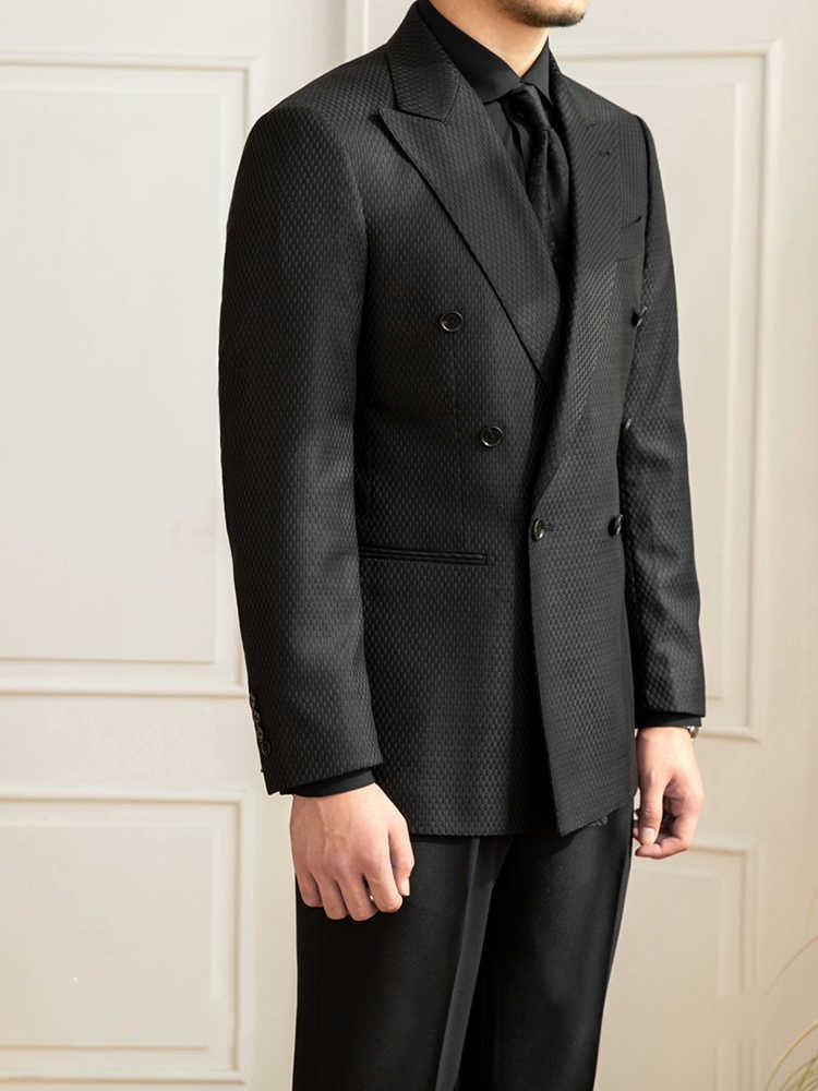 The Piccadilly Textured Plaid Suit